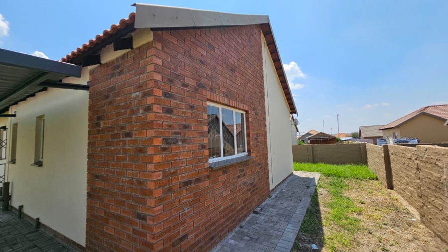 3 Bedroom Property for Sale in Waterkloof Hill Estate North West